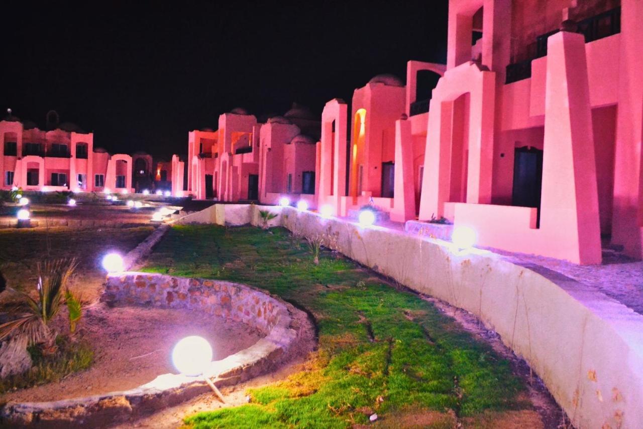 Hostmark Zabargad Beach Resort Abū Ghuşūn Bagian luar foto