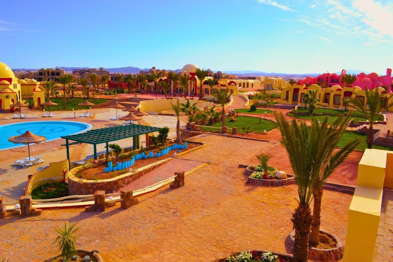 Hostmark Zabargad Beach Resort Abū Ghuşūn Bagian luar foto