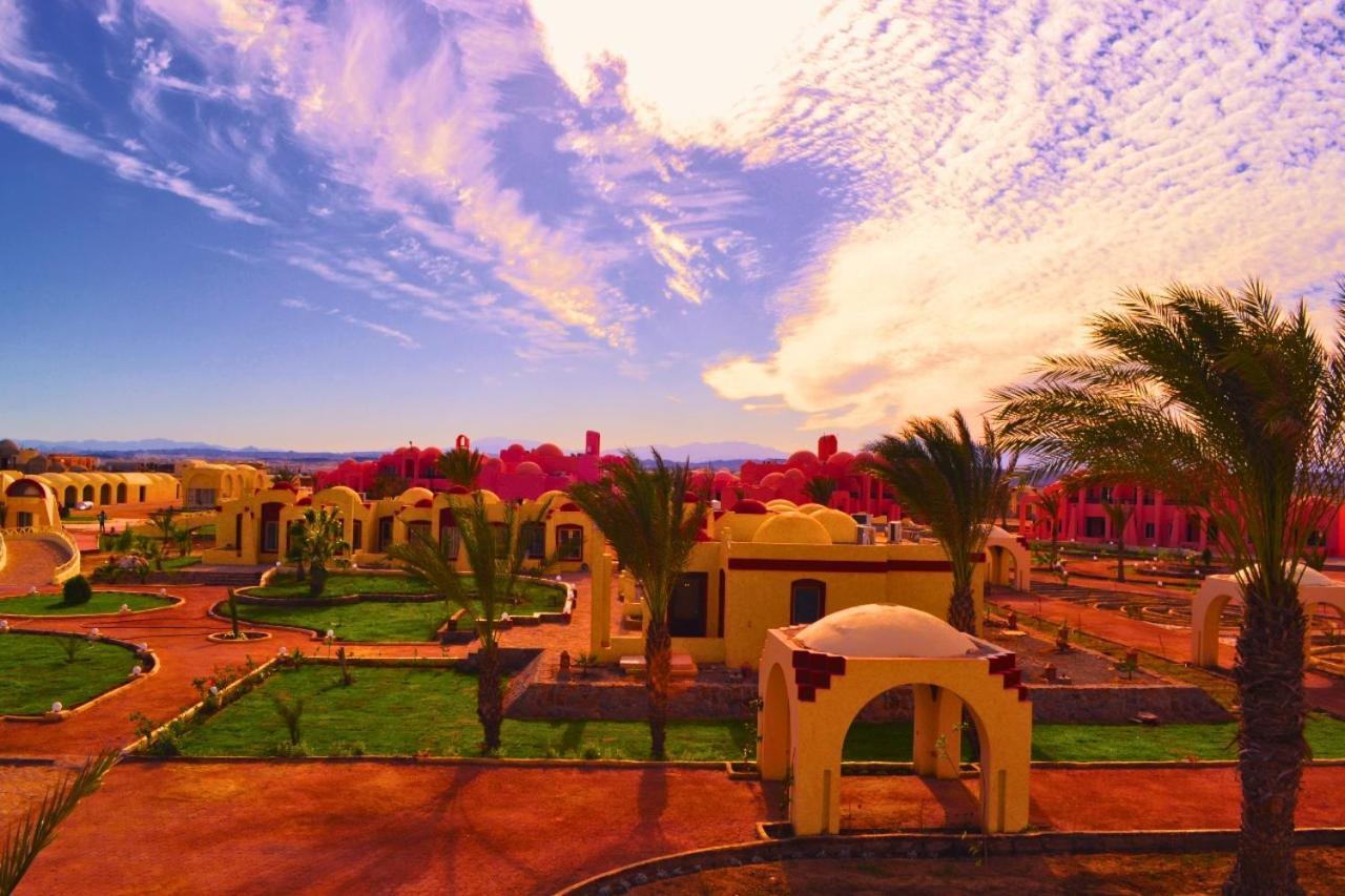 Hostmark Zabargad Beach Resort Abū Ghuşūn Bagian luar foto