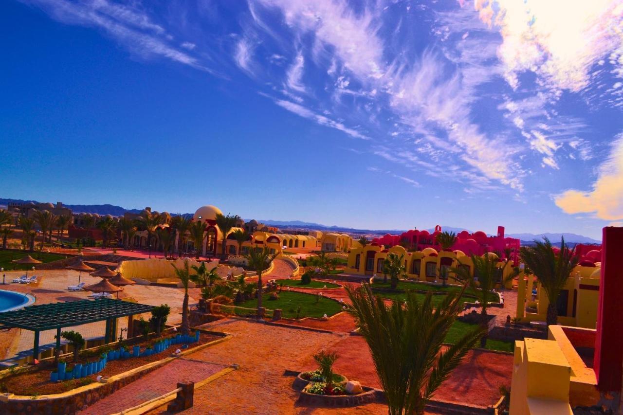 Hostmark Zabargad Beach Resort Abū Ghuşūn Bagian luar foto