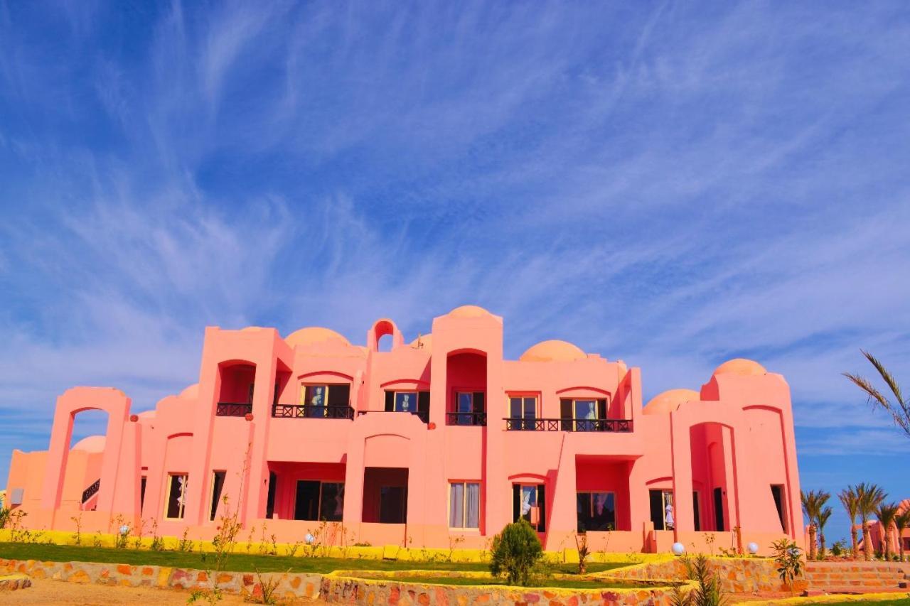 Hostmark Zabargad Beach Resort Abū Ghuşūn Bagian luar foto