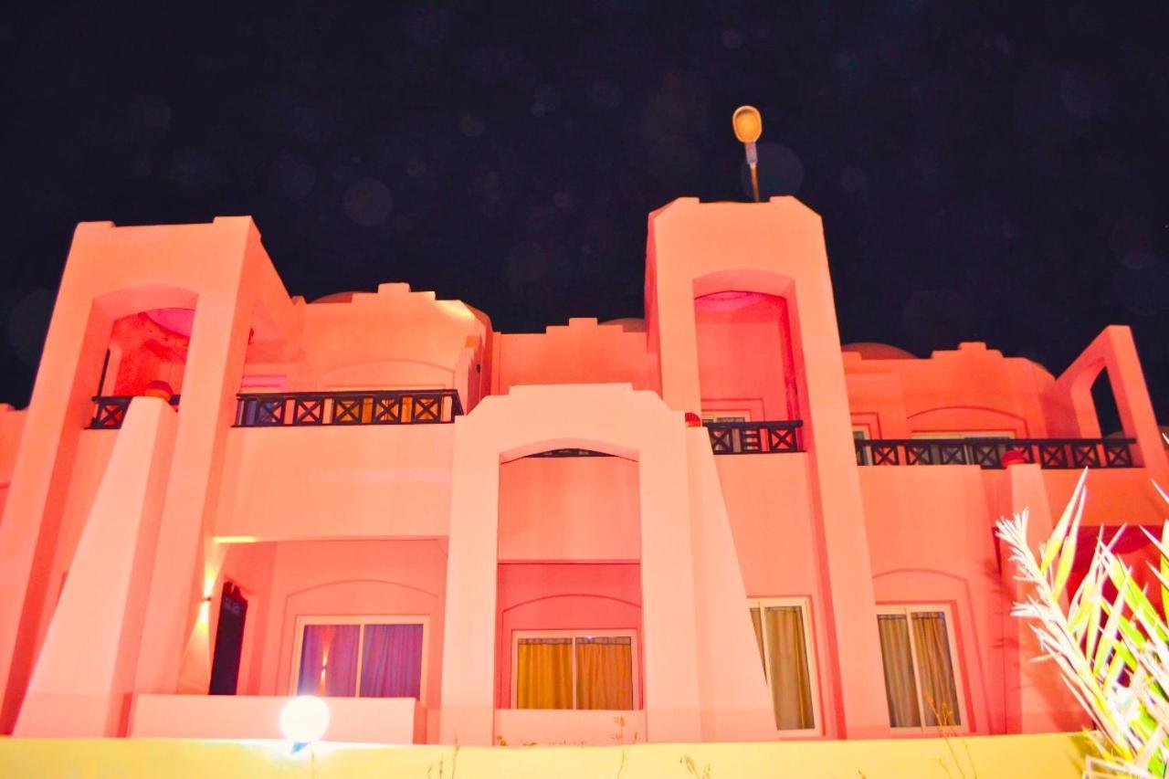 Hostmark Zabargad Beach Resort Abū Ghuşūn Bagian luar foto