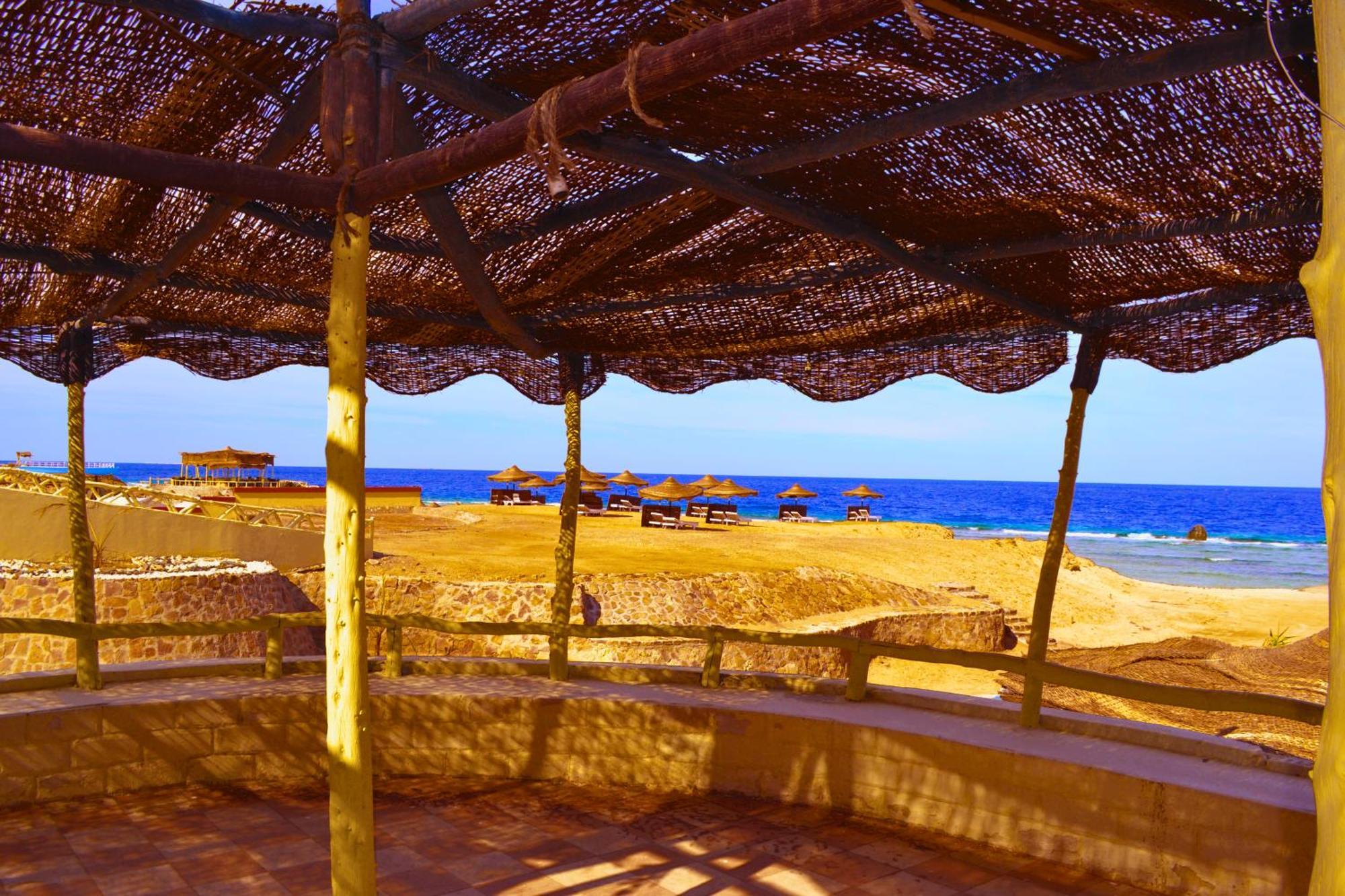 Hostmark Zabargad Beach Resort Abū Ghuşūn Bagian luar foto