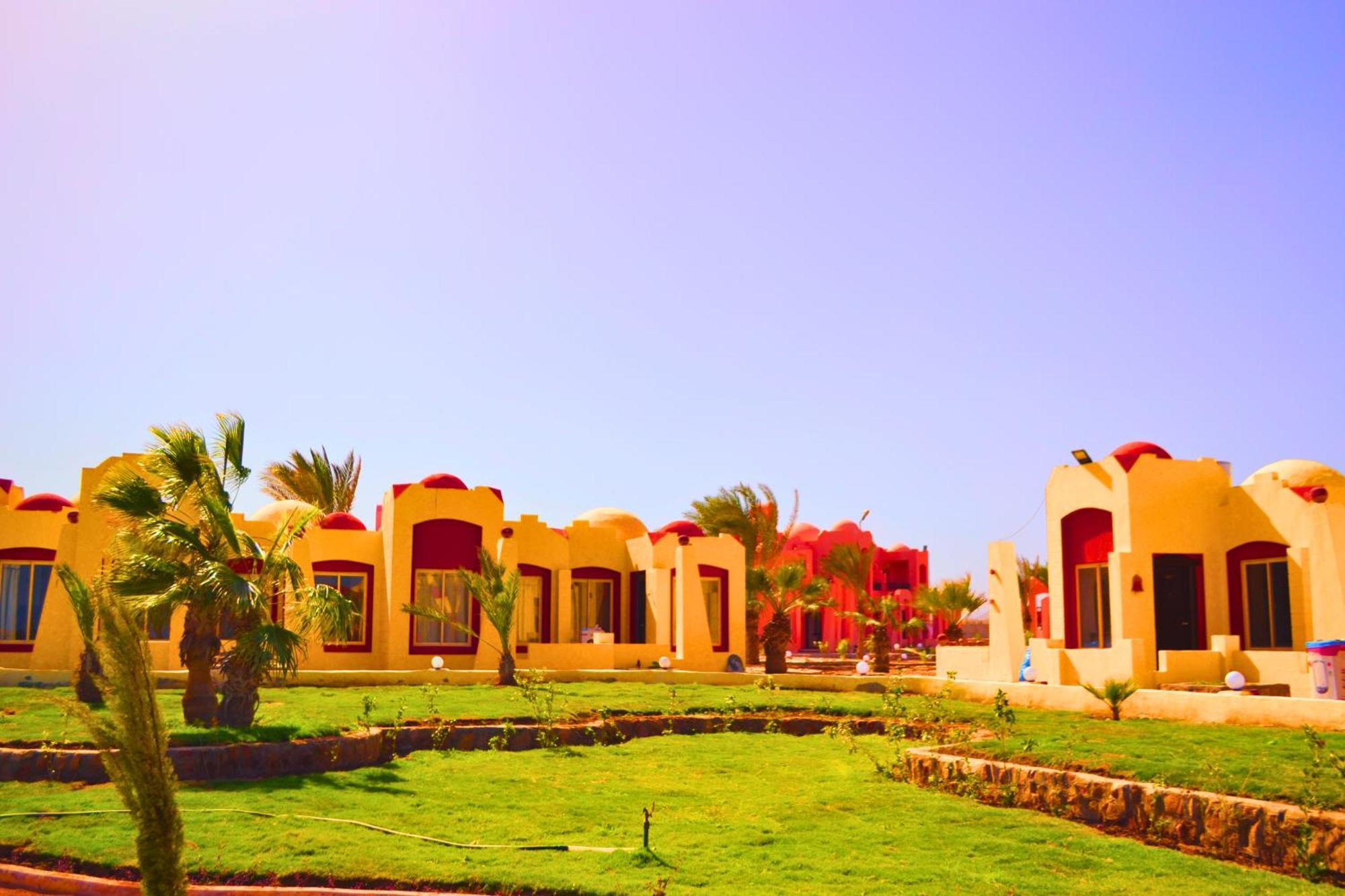 Hostmark Zabargad Beach Resort Abū Ghuşūn Bagian luar foto