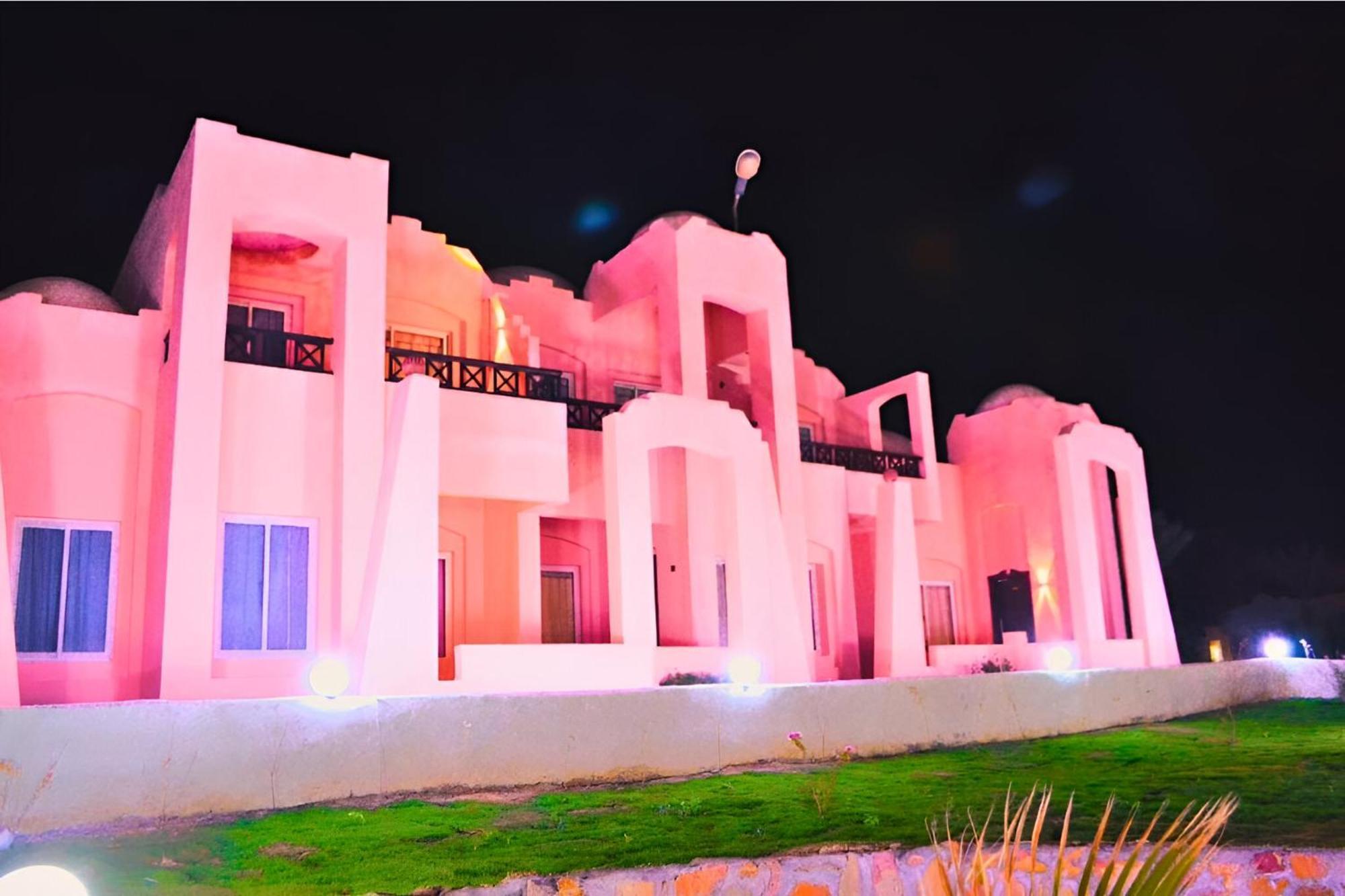Hostmark Zabargad Beach Resort Abū Ghuşūn Bagian luar foto