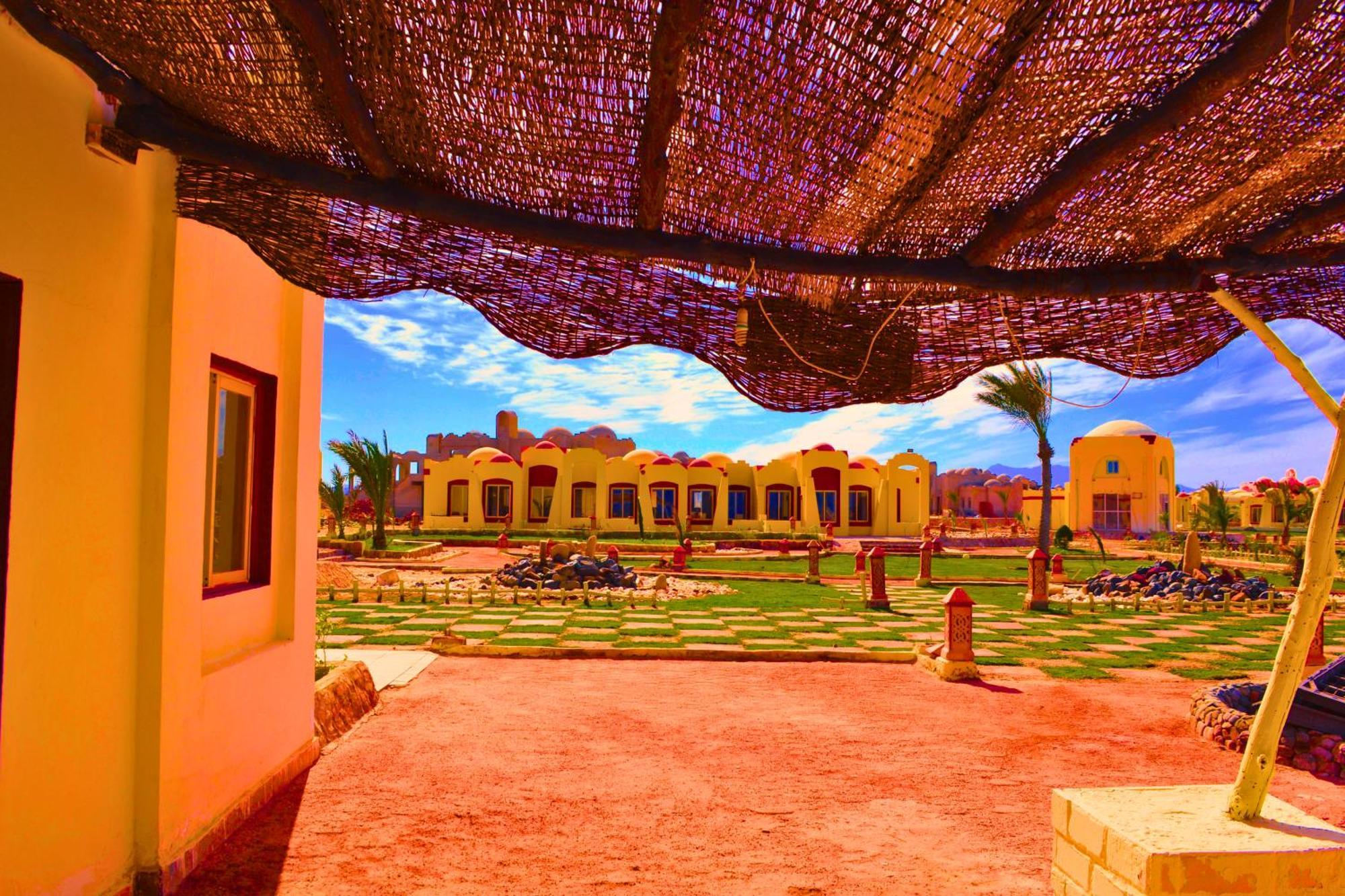 Hostmark Zabargad Beach Resort Abū Ghuşūn Bagian luar foto