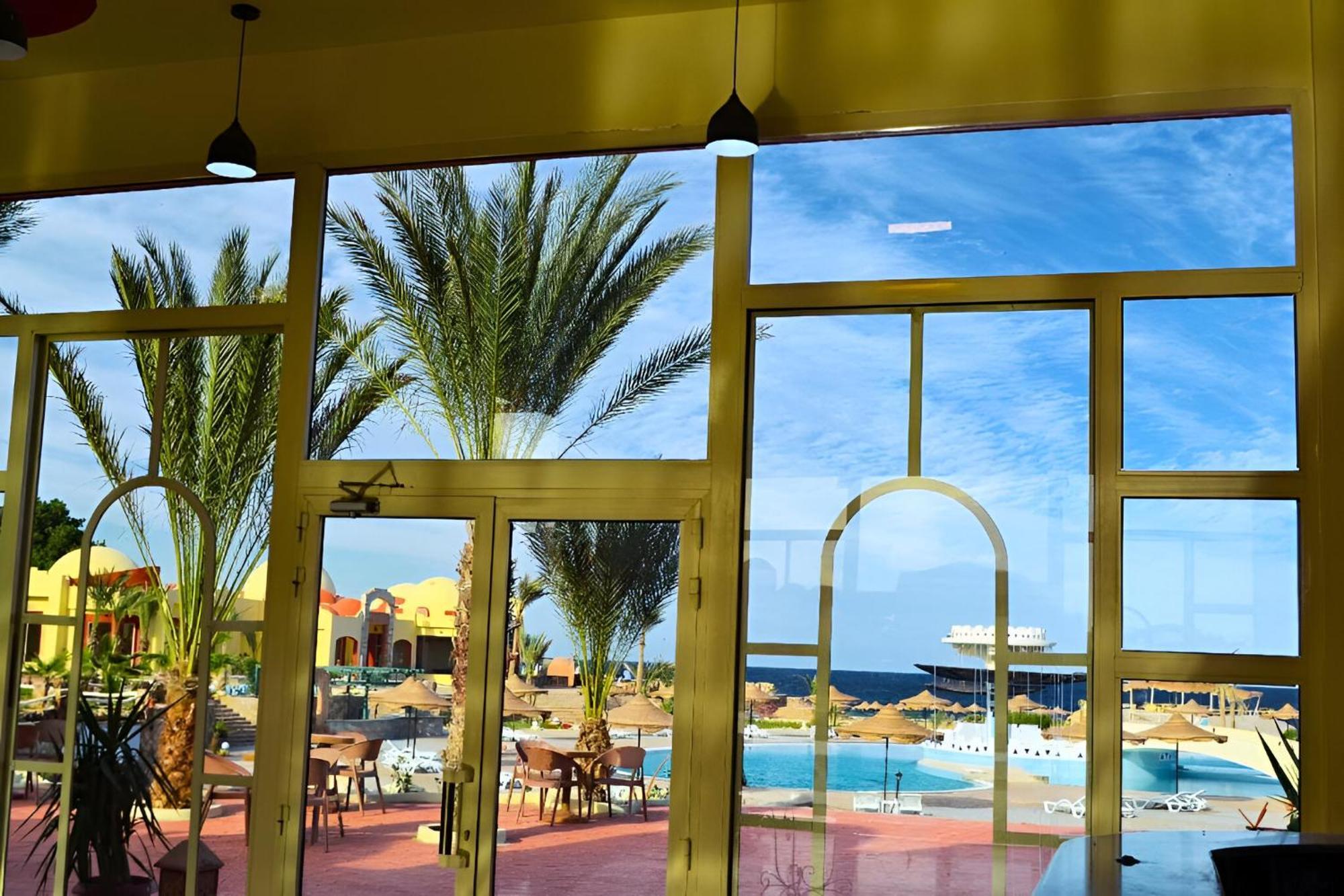 Hostmark Zabargad Beach Resort Abū Ghuşūn Bagian luar foto