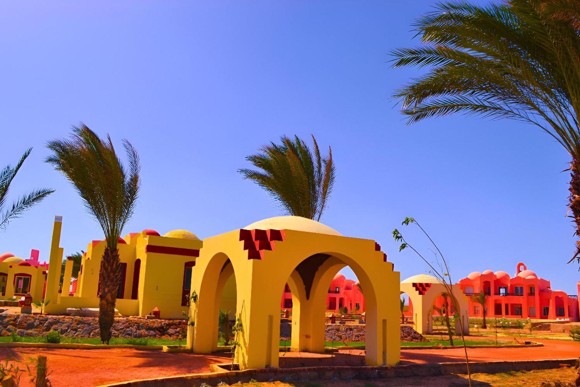 Hostmark Zabargad Beach Resort Abū Ghuşūn Bagian luar foto