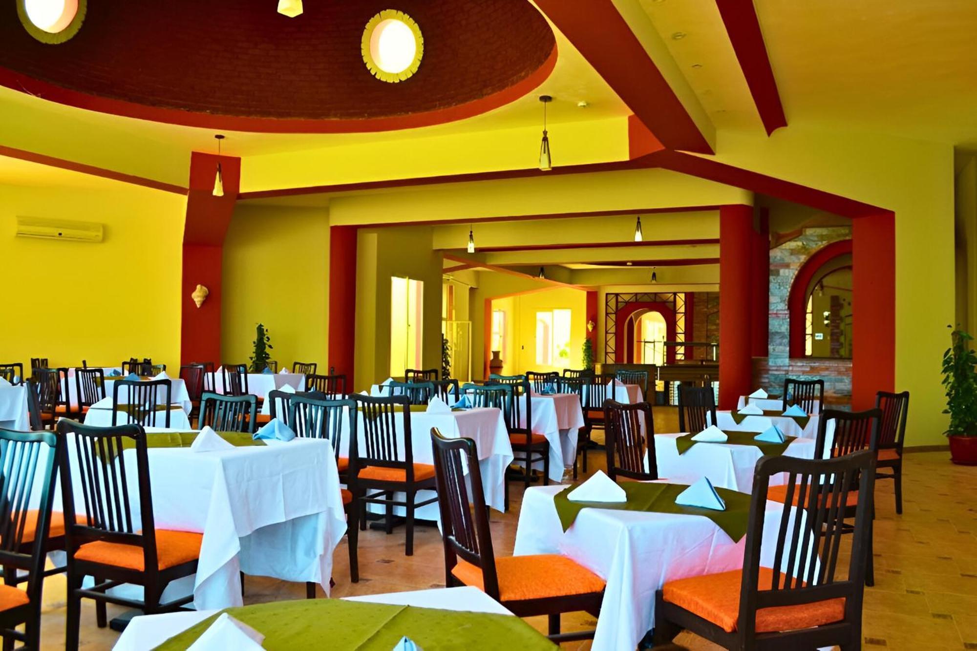 Hostmark Zabargad Beach Resort Abū Ghuşūn Bagian luar foto