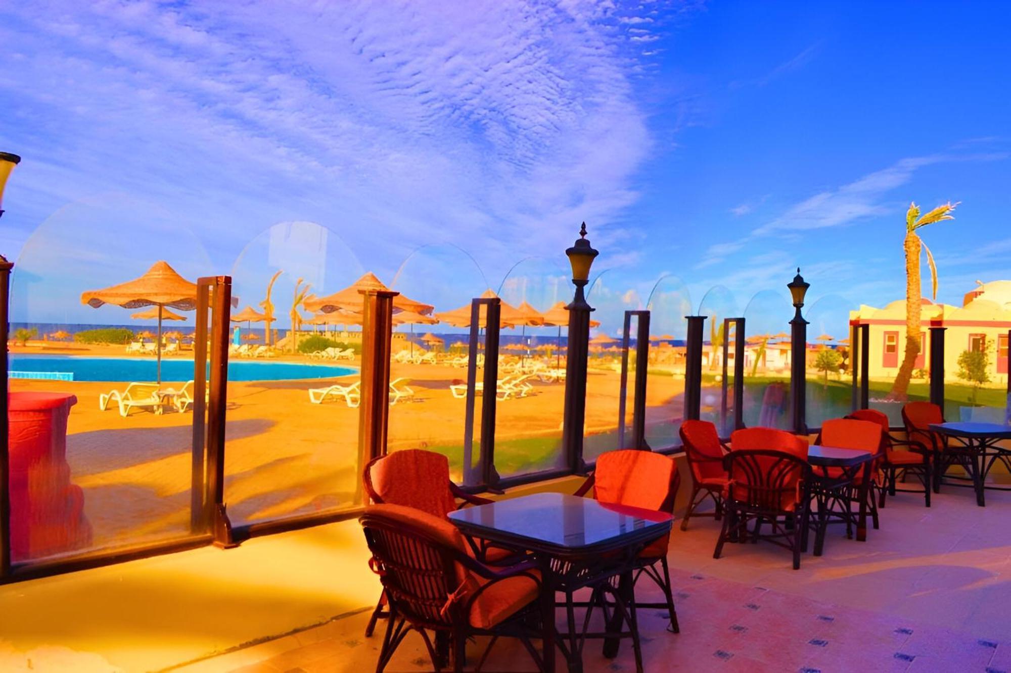 Hostmark Zabargad Beach Resort Abū Ghuşūn Bagian luar foto